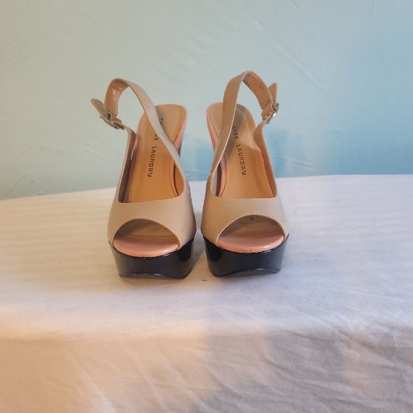 Chinese laundry slingback heels. - Picture 3 of 7